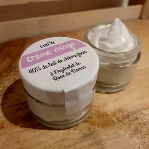 Offre : une crème visage et un savon au choix